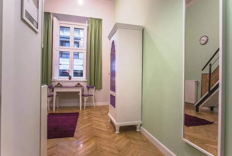 Economy Hollo Apartments Βουδαπέστη Εξωτερικό φωτογραφία