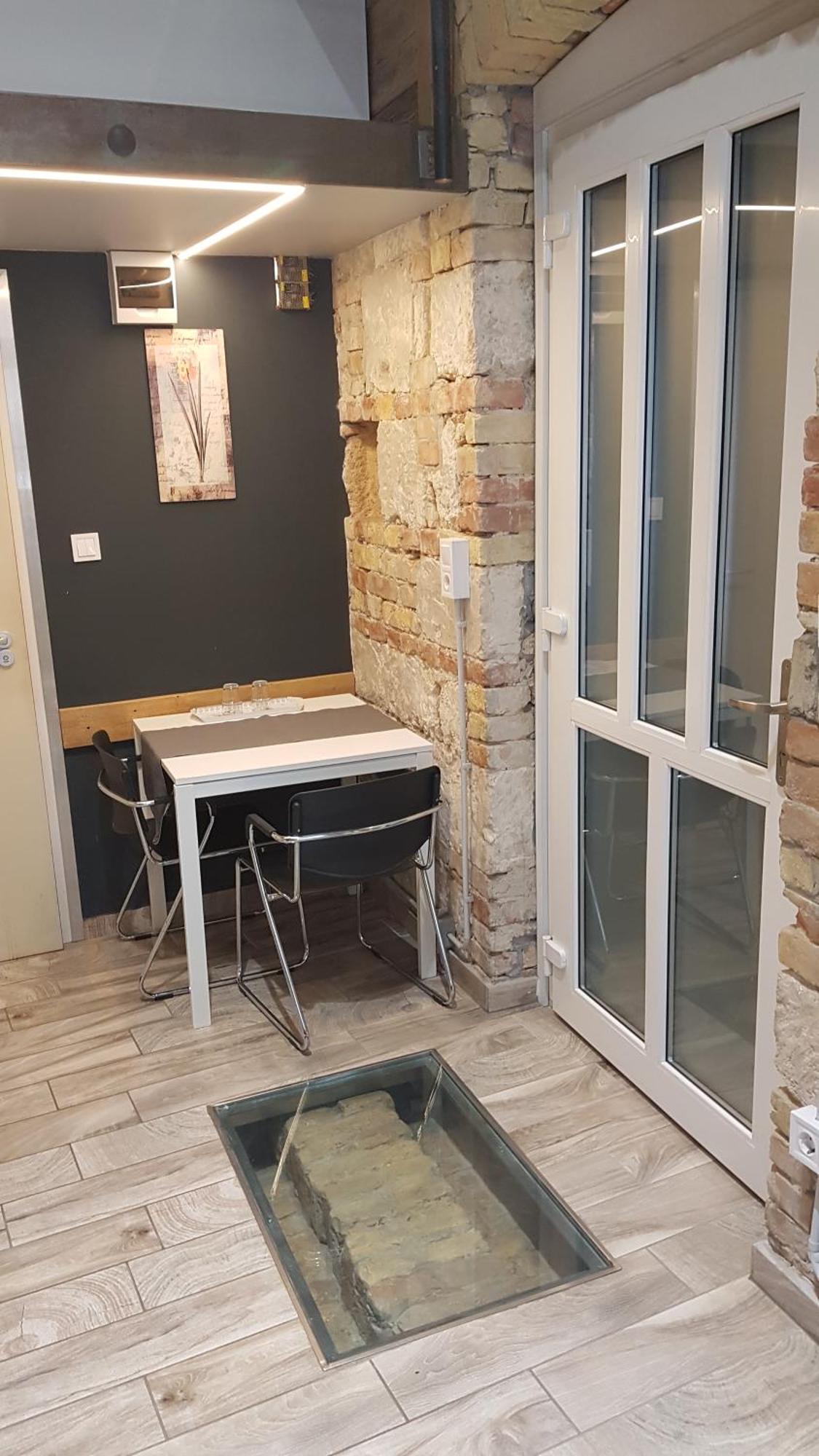 Economy Hollo Apartments Βουδαπέστη Εξωτερικό φωτογραφία